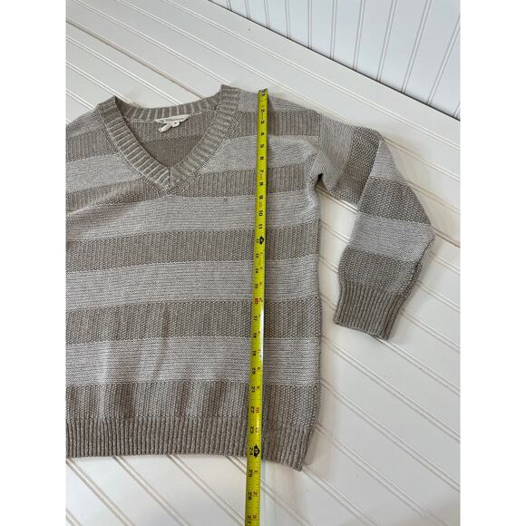 BCBGeneration V-Neck Sweater Gray Stripe Cotton & Acrylic Size XS - Picture 5 of 5
